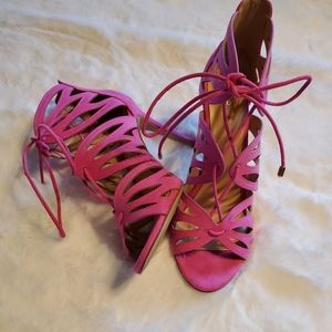 Like New! Pink Aldo heels..